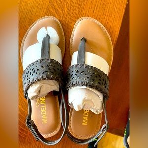 Madeline sandal, brand new, size 9, dark brown